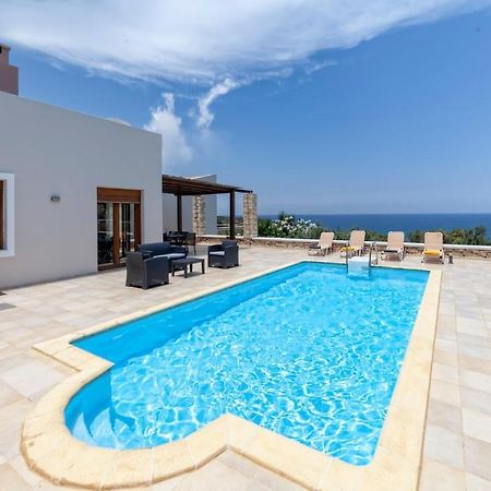 Karena Seaview Villa Йерані Екстер'єр фото