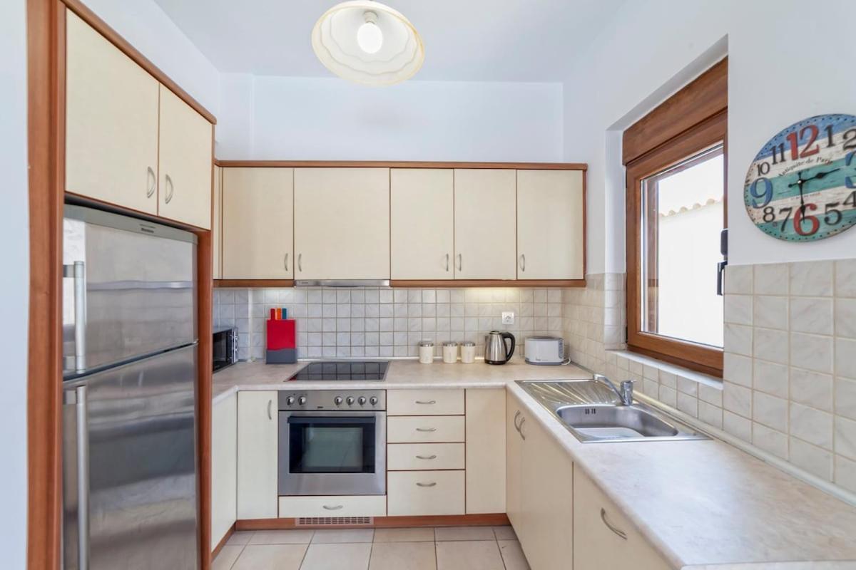 Karena Seaview Villa Йерані Екстер'єр фото