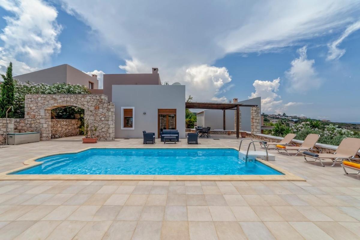 Karena Seaview Villa Йерані Екстер'єр фото