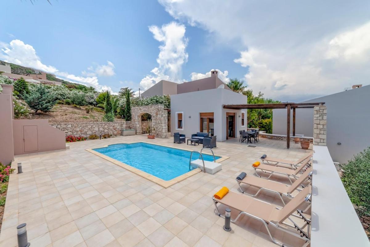 Karena Seaview Villa Йерані Екстер'єр фото