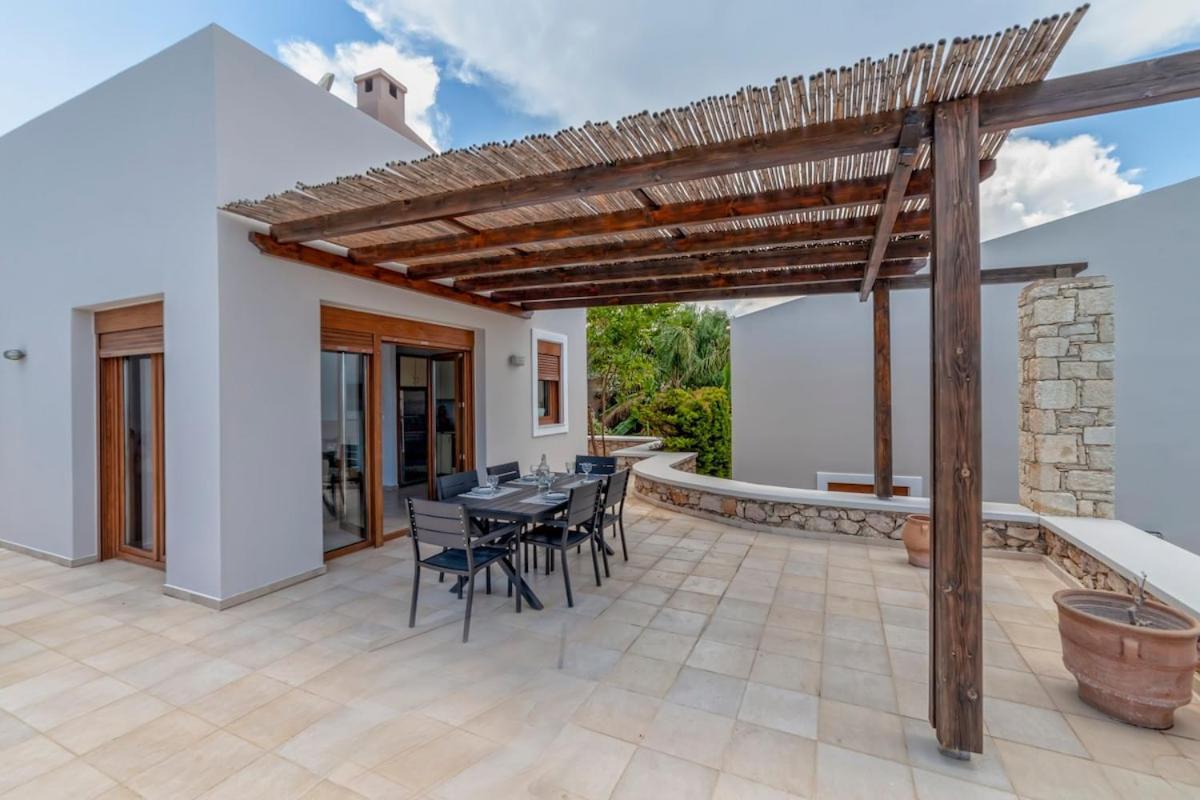 Karena Seaview Villa Йерані Екстер'єр фото