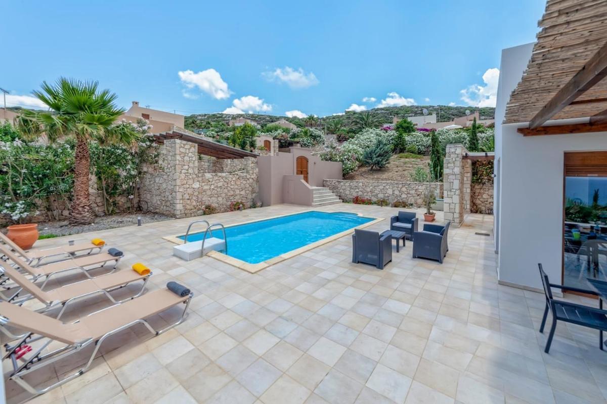 Karena Seaview Villa Йерані Екстер'єр фото