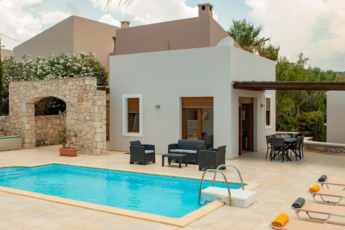 Karena Seaview Villa Йерані Екстер'єр фото