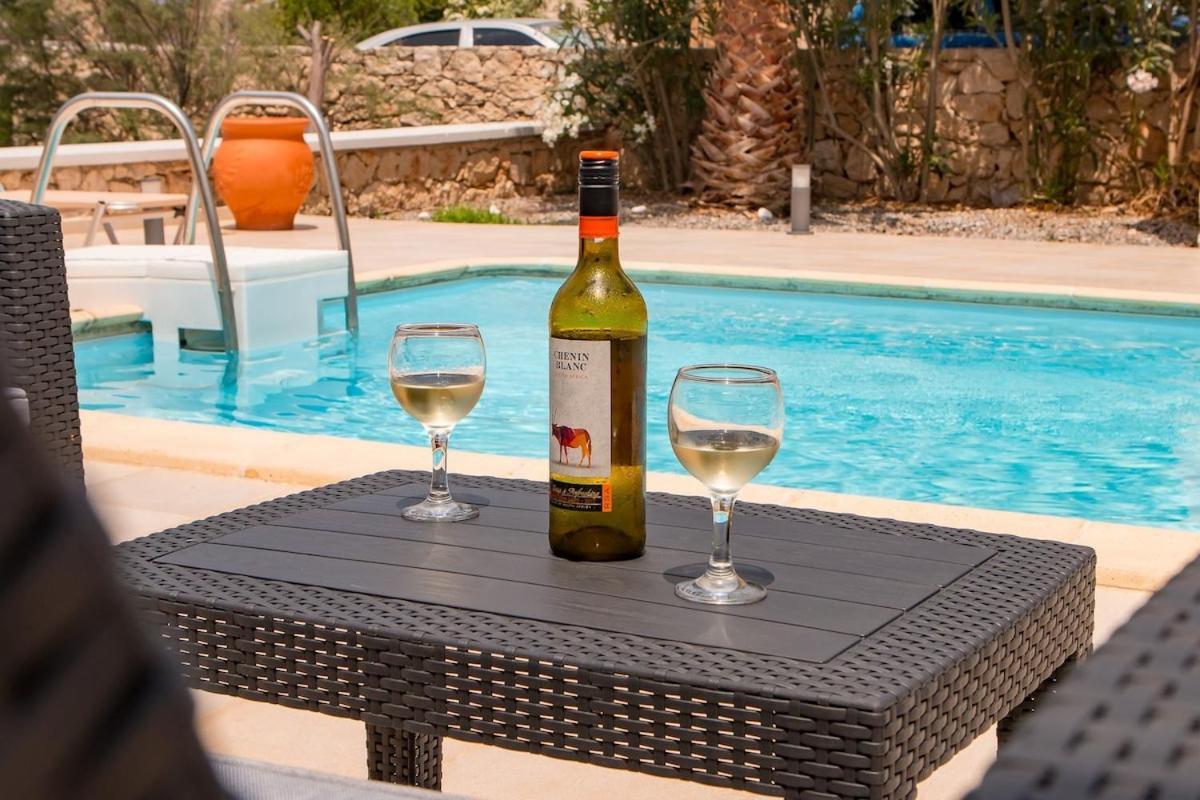 Karena Seaview Villa Йерані Екстер'єр фото