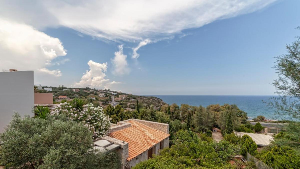 Karena Seaview Villa Йерані Екстер'єр фото