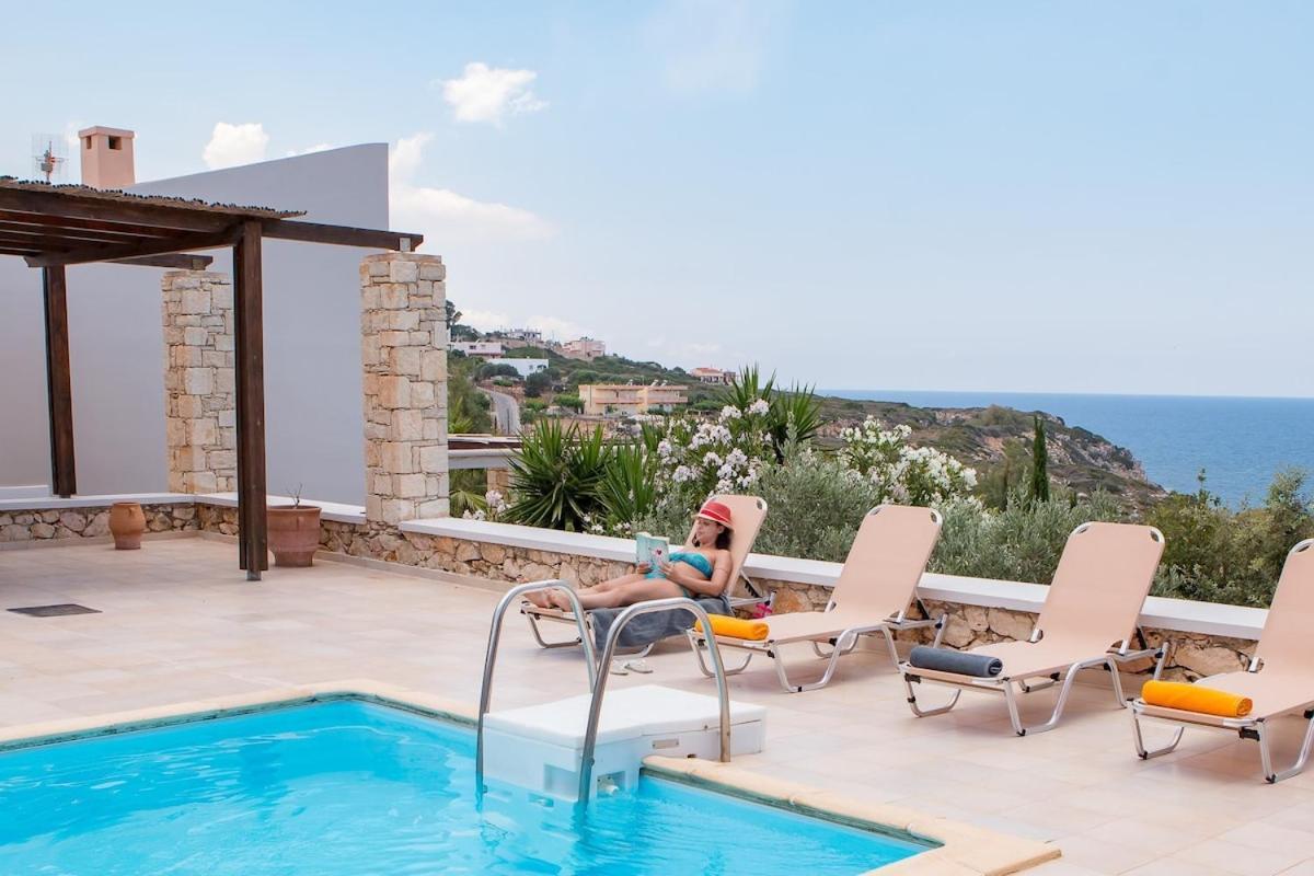 Karena Seaview Villa Йерані Екстер'єр фото